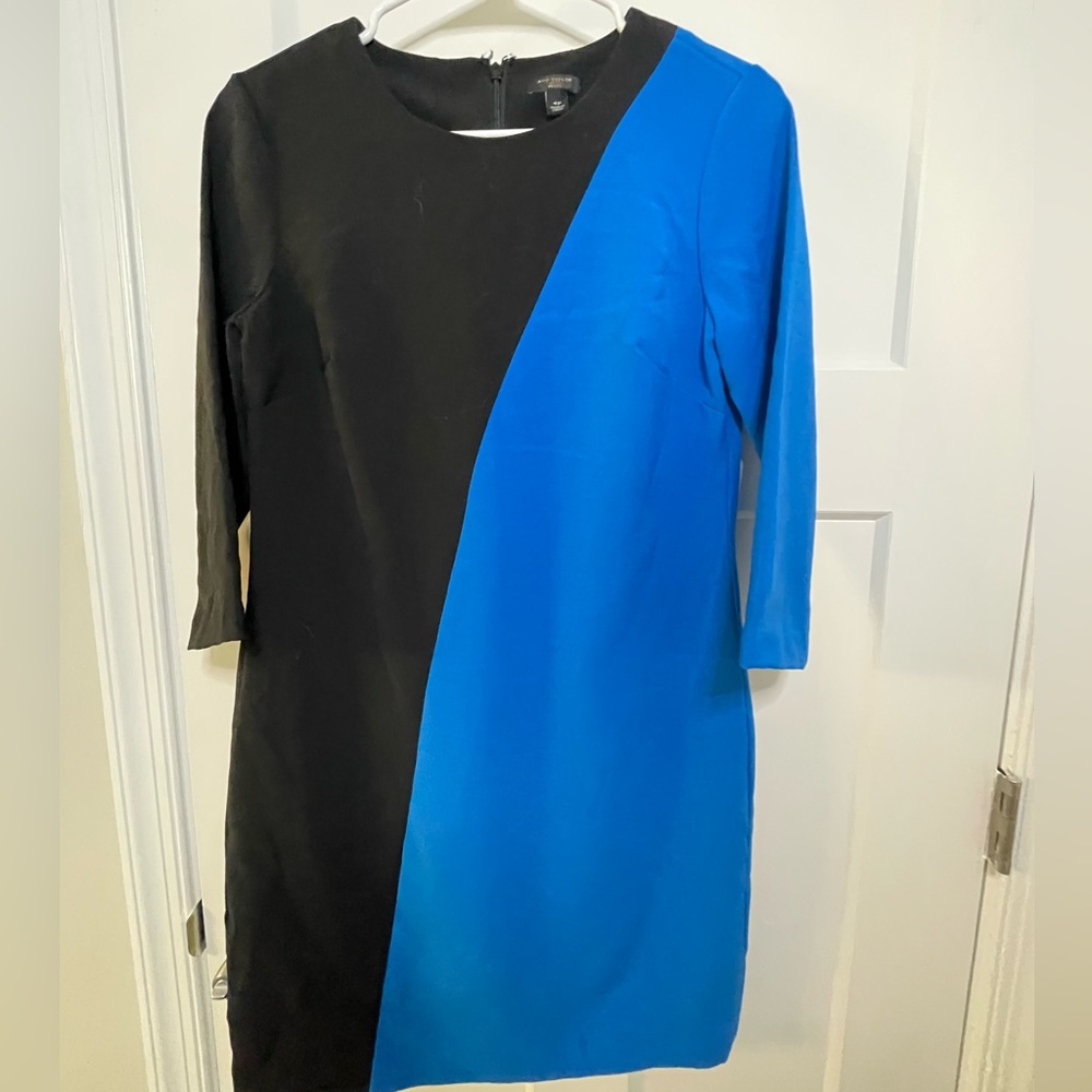 Ann Taylor - Long Sleeve Dress